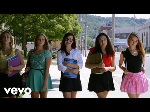 download lagu mp3 mp4 Walking Girl, download lagu Walking Girl gratis, unduh video klip Walking Girl