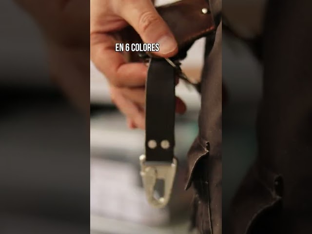 Vídeo relacionado con Lnngub 3 llaveros de piel trenzada, universales, para hombres y mujeres, con llavero para coche, motocicleta y hogar (rojo, marrón, negro)