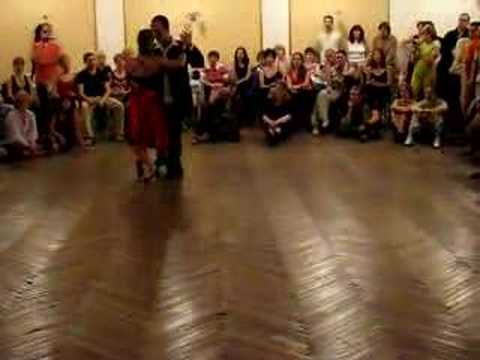  Horacio Godoy  and  Cecilia Garcia  are  dancing  to  a  tango
