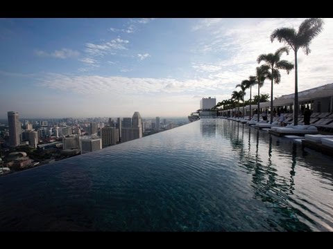 Бассейн на крыше отеля(Marina Bay Sands)