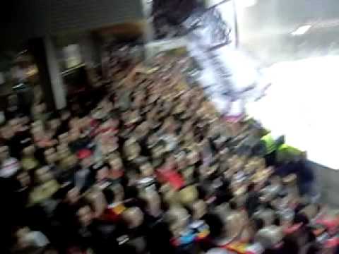 HC Chaux-de-Fonds - Lausanne HC (HCC - LHC) 27.03.09 Tous ensemble