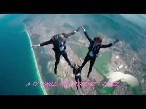 Śpiący "żyć jak oni" (Official Mash'up Video)