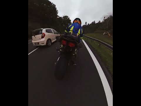Suzuki GSX-R 1000 L4 pure engine sound at Malaysia