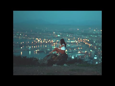 Mavi Gri - Bu Kız Benim Kaderim (Lyric Video)