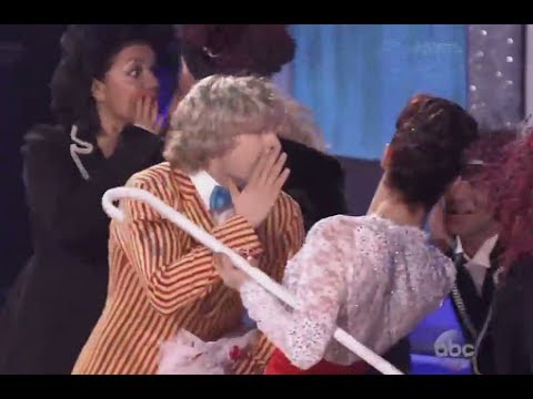DWTS 18 WEEK 5 Disney Night : Charlie White & Sharna Burgess - Jazz - Week 5 Episode 5 (4/14/2014)