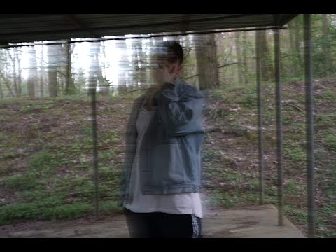 mlodyAndy - Bipolar (prod. Charlie Moncler)