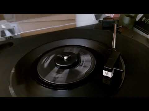 Connie Dee - Telephone Ring 1965