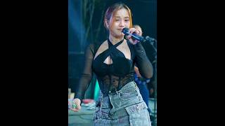 Download lagu SUPER JUMB0 MANTAB ASLI AJENG FEBIA BIKIN GAGAL FOKUS - NEW AMBARA  #dangdutkoplo #hiburansegar mp3