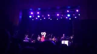 Scott Bradlee &amp; Postmodern Jukebox Live - No Diggity - Manchester