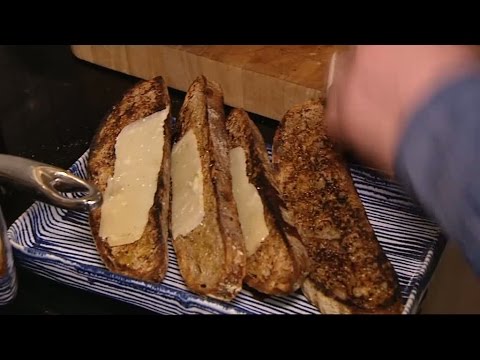 Grön sallad med chèvre och valnötter - Halv åtta hos mig (TV4)