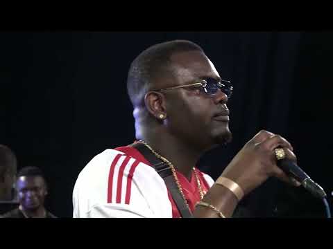 Effe Anders live para festival 2025