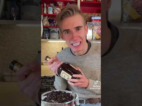 Christmas Fruitcake 1900's