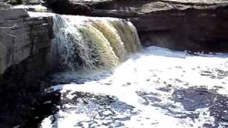 preview picture of video 'водопад на реке Саблинка'
