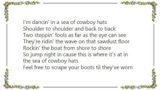 Chely Wright - Sea of Cowboy Hats Lyrics