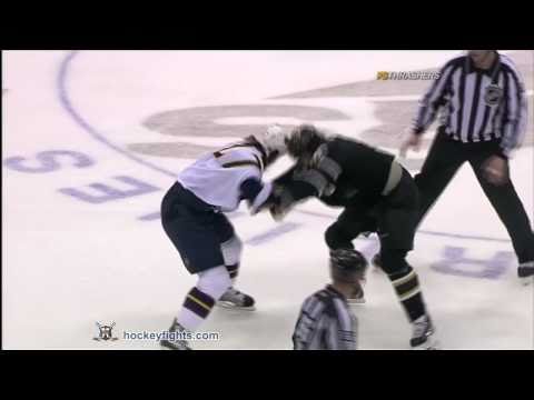 Chris Thorburn vs Brian Sutherby Jan 15, 2011