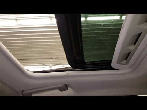 18E0598 - 2008 Volvo S40 - Power Sun Roof