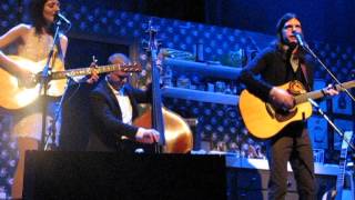 Seth Avett &amp; Jessica Lea Mayfield &quot;Somebody That I Use to Know&quot; 3-17-15