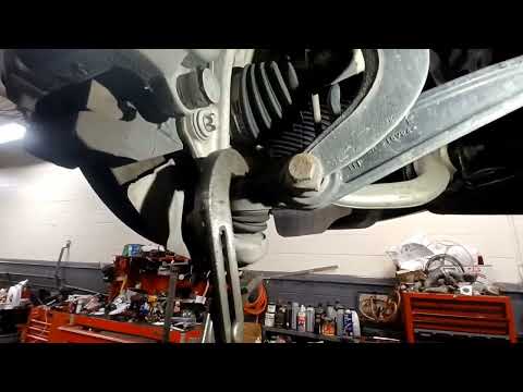 BMW X5 CHECKING FRONT BALL JOINTS
