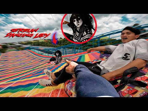 ESCAPING FROM ANGRY SERBIAN DANCING LADY KILLER vs CRAZY PARKOUR POV IN THE AMUSEMENT PARK