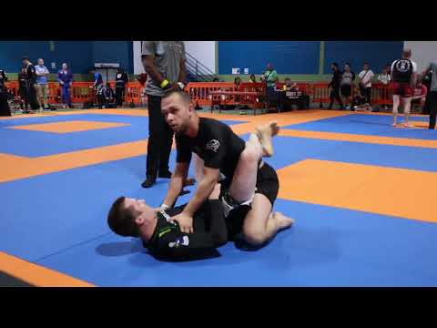 SAU 13 mai 2023 - Elite - Demi-finale -163lbs No-Gi - Submission only