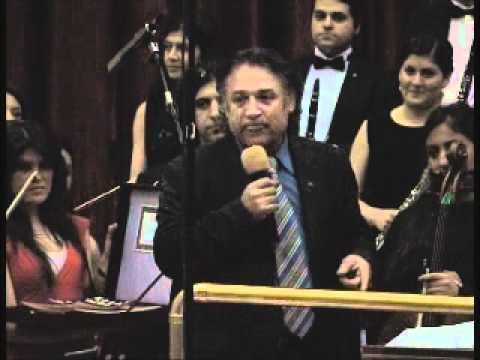 Prof. Dr. Seçkin Dindar - Şef Prof. Ramiz Melik Alanova ödülünü verirken