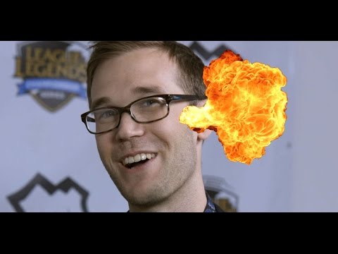 Kobe loses his mind in clown fiesta game (APEX VS ECHO FOX GAME 3)