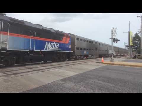 Metra Manhattan Line, Engine #498 heading towards the Oak Lawn Station