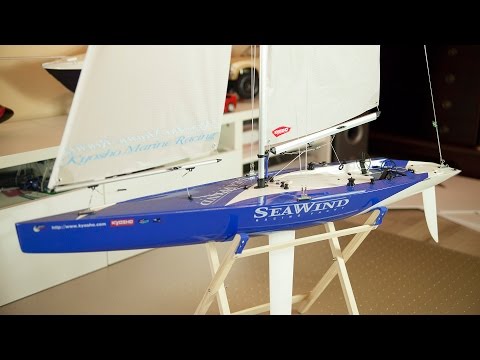 Kyosho SeaWind - 1 meter racing-class sailboat - Presentation and sailing-demo! :)
