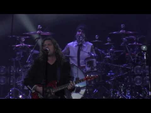 Videoclip de Manda Una Señal (En Vivo) — Maná