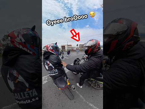 Iba TRANQUILO y esto PASÓ #humor #risas #motos #biker #bromas