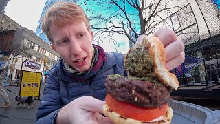 $25 American burger vs $5 Pakistani Burger 🇺🇸🇵🇰