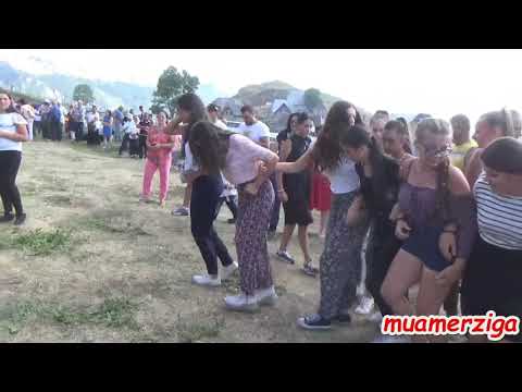 Teferic Lukomir 2021 "Curo garo ociju ti mrkih bil' se dala poljubiti brki"