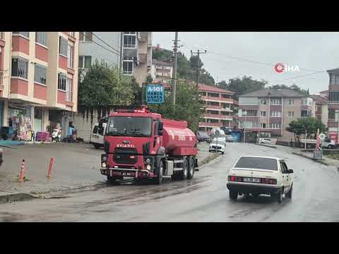 Fırtınada kopan elektrik telleri ekipleri seferber etti
