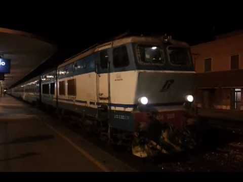 E656.080+ICN 784 Siracusa/Milano Centrale (Viareggio 27/12/2012)