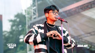 Download lagu Tinky Winky - Aku Kau dan Dia I Live at Tesyafest 2025 Semarang mp3