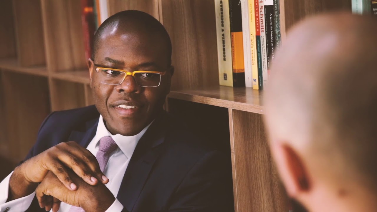 Silvio Almeida: "Os negros no Brasil ganham duas certidões de nascimento"