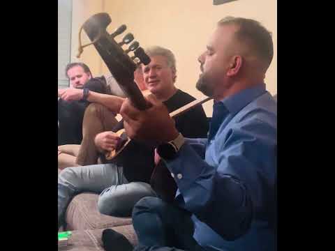 Kënga kushtuar masakrës së Reqakut ,kënduar nga Agim Boga percjell nga Isak Buzhala&Sheremet Nezirej