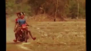 Download lagu Video lucu 3 bencong ini Terjatuh Bikin Ngakak mp3 Download lagu Video lucu 3 bencong ini Terjatuh Bikin Ngakak mp3