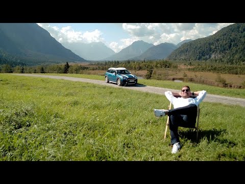 Philipp erklärt den MINI Countryman.