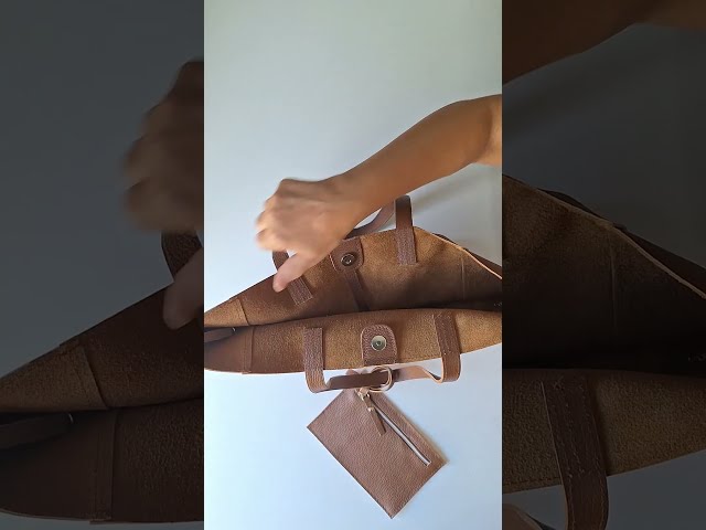 Vídeo relacionado con VINBAGGE Bolso a Cuero tracolla PU para Mujeres Messenger Hobo Bolsa Tote Gran Capacidad para Trabajo Compras Fiesta Viajes