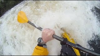 preview picture of video 'Brat Wave - Madawaska River Paddle'