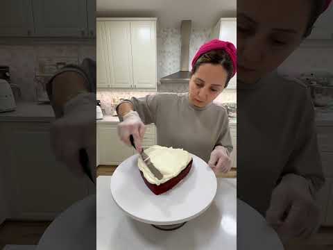 Wedding cake from last weekend #cake #weddingcake #cake #كيكة