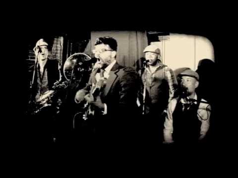 Kobo Town : In the Dew and the Rain