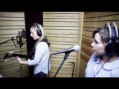 Heartless Bastards "Skin and Bone" | OFF THE AVENUE E84