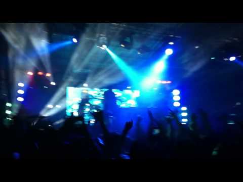We like to party - Showtek in Istmo Fest 2014 (El Salvador)