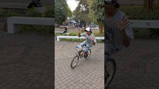 Download lagu Lepas Tangan 2 Gaes !! 😂😂 mp3