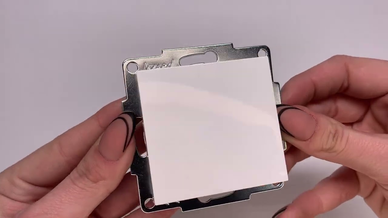 Выключатель одноклавишный LEZARD Vesna белый 742-0288-100