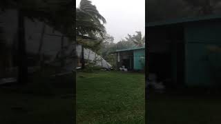 preview picture of video 'Cyclone Donna sur Lifou (Nouvelle-Calédonie).'
