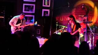 Butch Trucks and The Freight Train Band - I&#39;m Gonna Move To The Outskirts Of Town