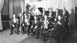 Nat Shilkret and His Orchestra - Dancing with Tears in My Eyes (1930)